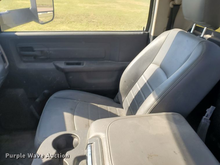 image for item KY9171 2015 Dodge Ram 5500HD  truck cab and chassis