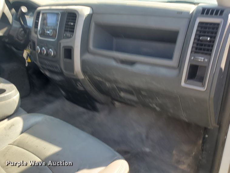 image for item KY9171 2015 Dodge Ram 5500HD  truck cab and chassis