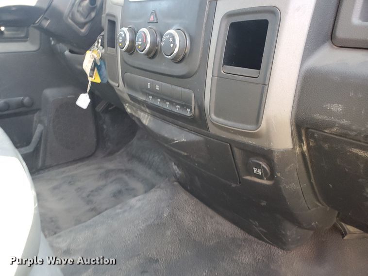 image for item KY9171 2015 Dodge Ram 5500HD  truck cab and chassis