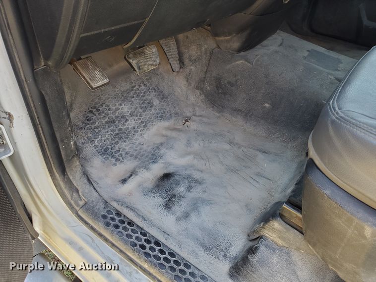 image for item KY9172 2016 Dodge Ram 5500HD  truck cab and chassis