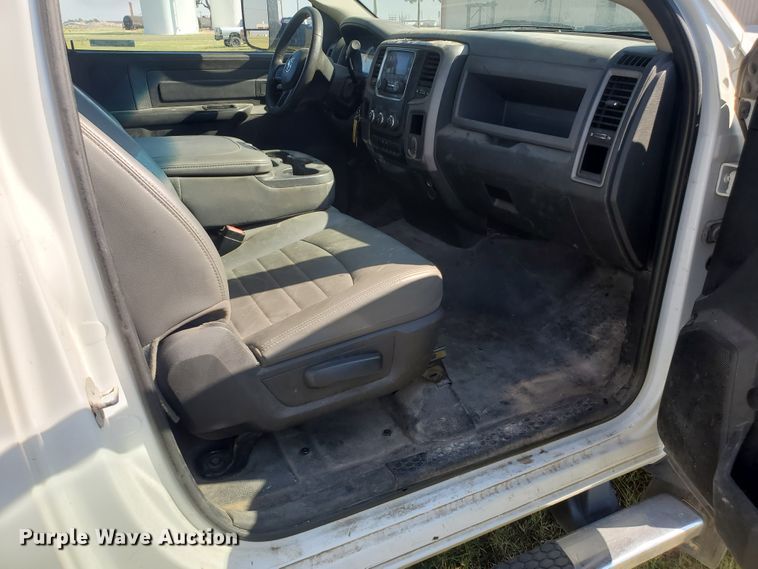 image for item KY9172 2016 Dodge Ram 5500HD  truck cab and chassis