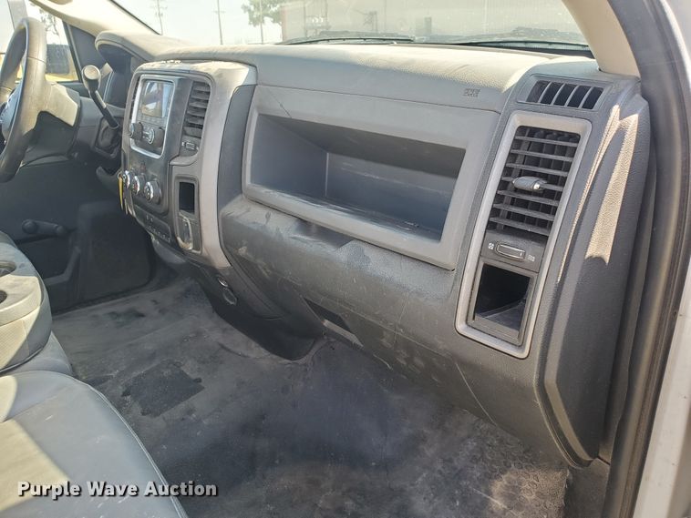 image for item KY9172 2016 Dodge Ram 5500HD  truck cab and chassis