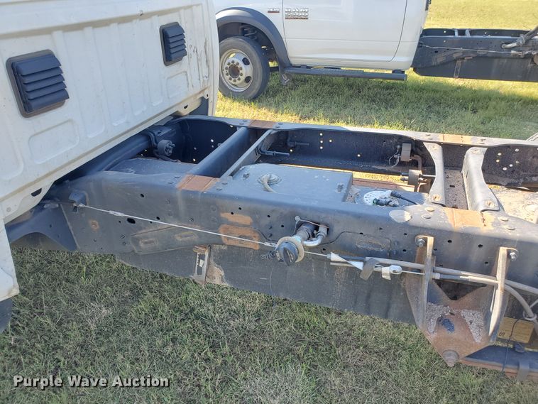 image for item KY9172 2016 Dodge Ram 5500HD  truck cab and chassis