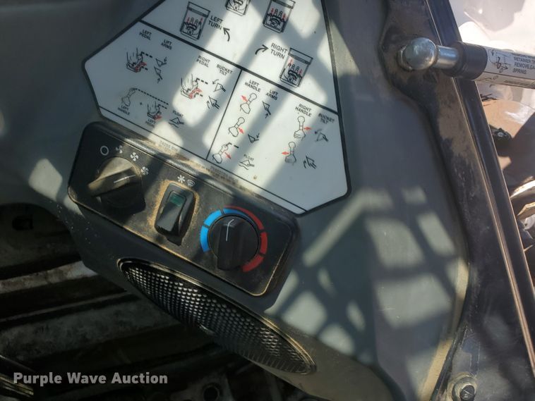 image for item KY9185 2014 Bobcat T590  skid steer loader