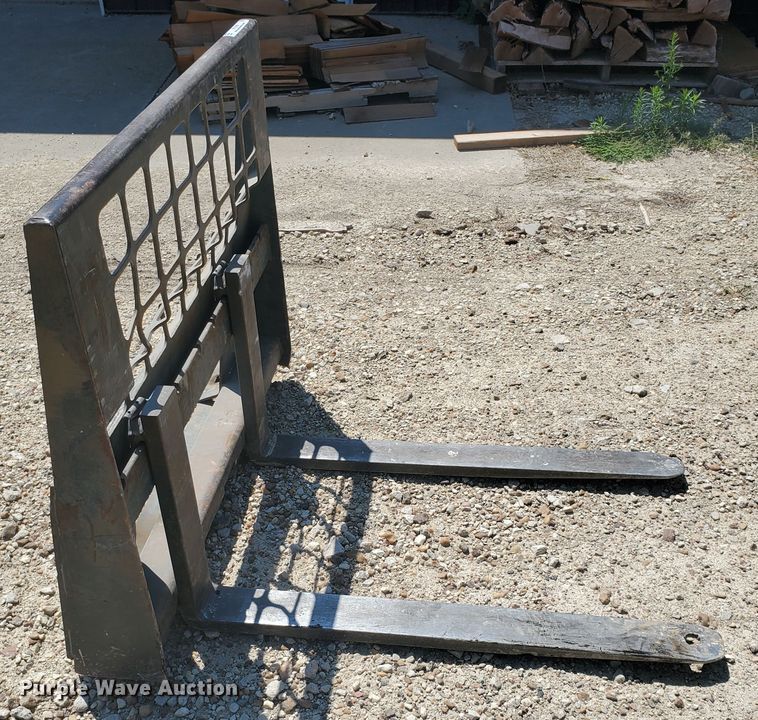 image for item KY9186 Bobcat 42"L skid steer forks