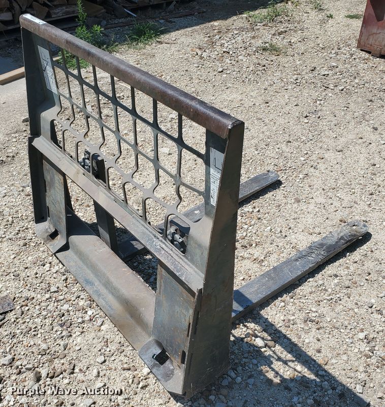 image for item KY9186 Bobcat 42"L skid steer forks