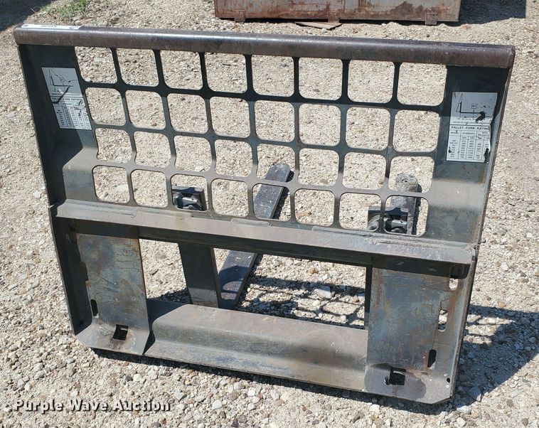 image for item KY9186 Bobcat 42"L skid steer forks