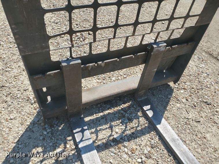 image for item KY9186 Bobcat 42"L skid steer forks