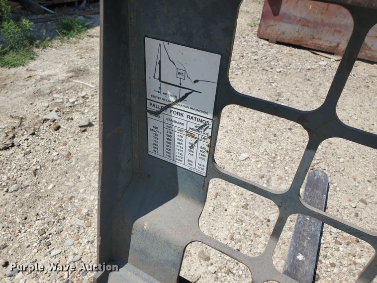 image for item KY9186 Bobcat 42"L skid steer forks