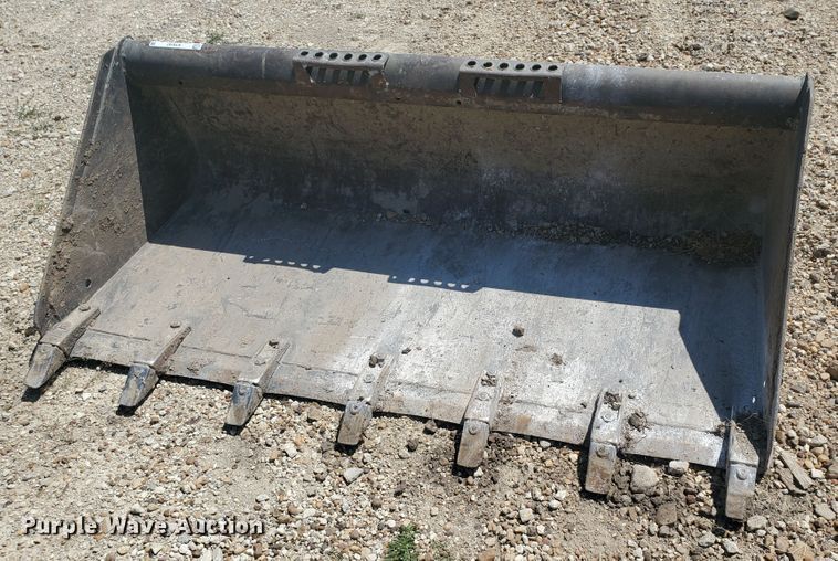 image for item KY9187 Bobcat  68"W skid steer bucket