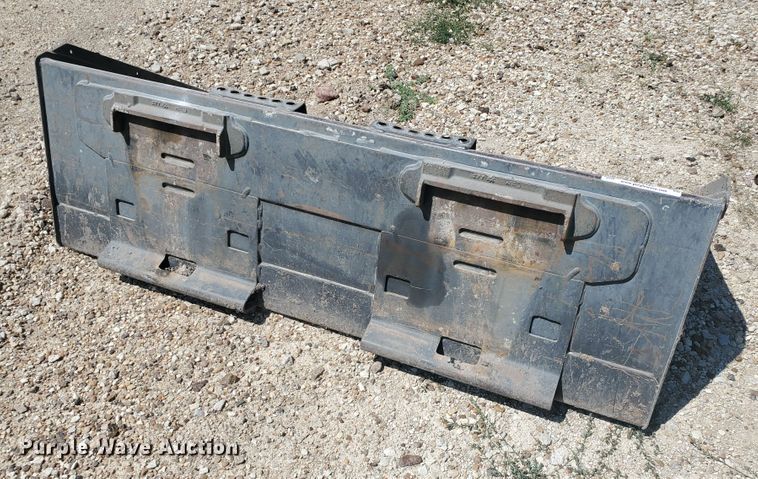 image for item KY9187 Bobcat  68"W skid steer bucket