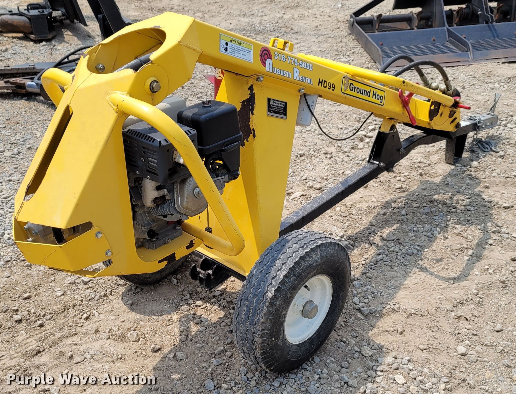 Ground Hog HD99 auger in Augusta, KS Item BY9390 sold Purple Wave