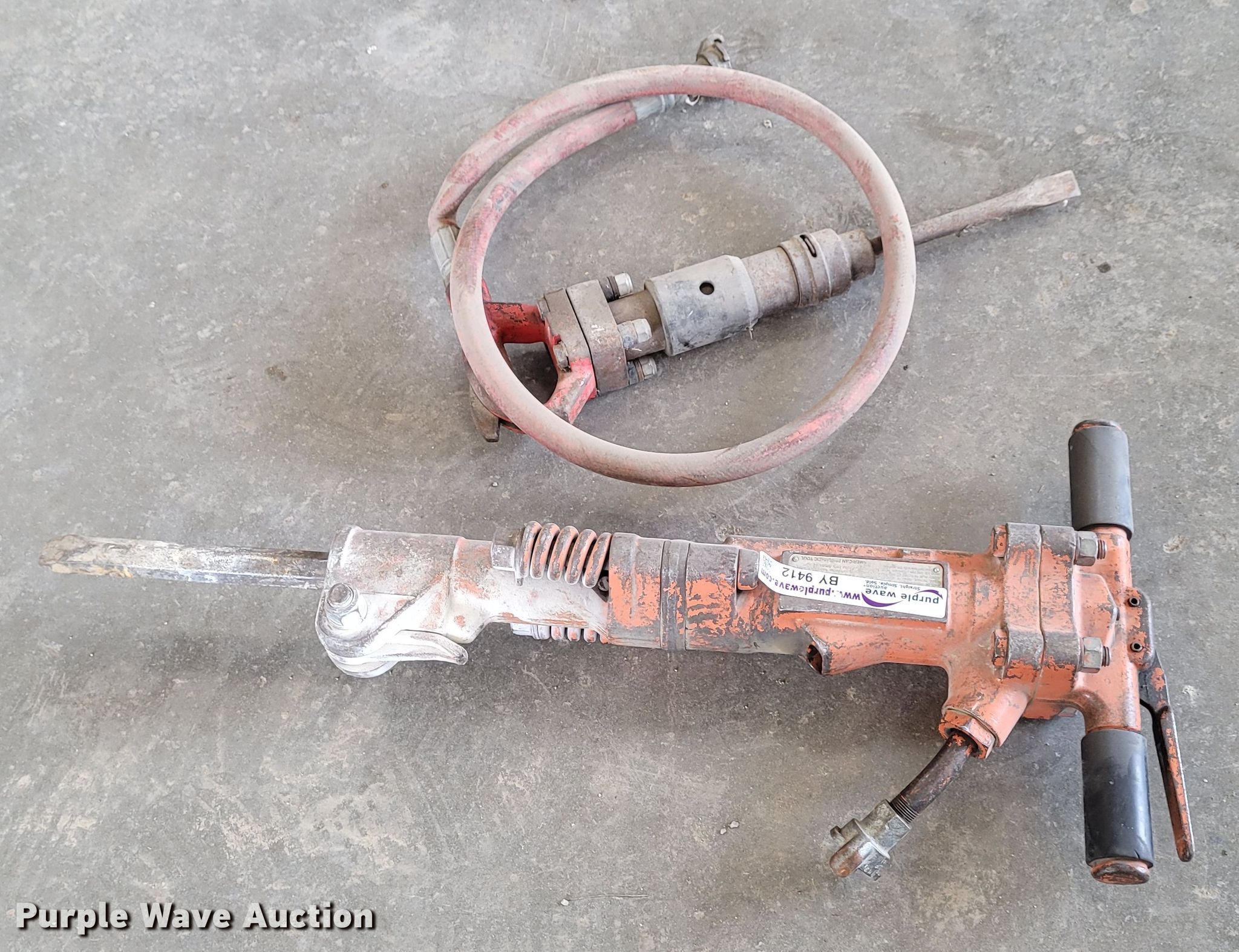 (2) pneumatic jack hammers in Augusta, KS Item BY9412 sold Purple Wave