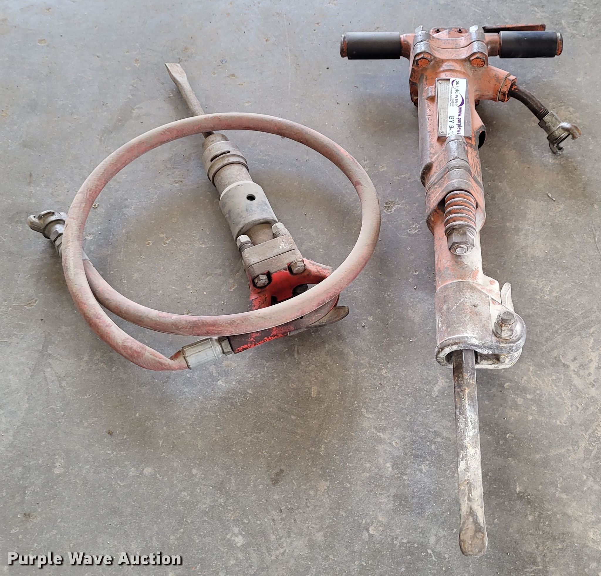 (2) pneumatic jack hammers in Augusta, KS Item BY9412 sold Purple Wave