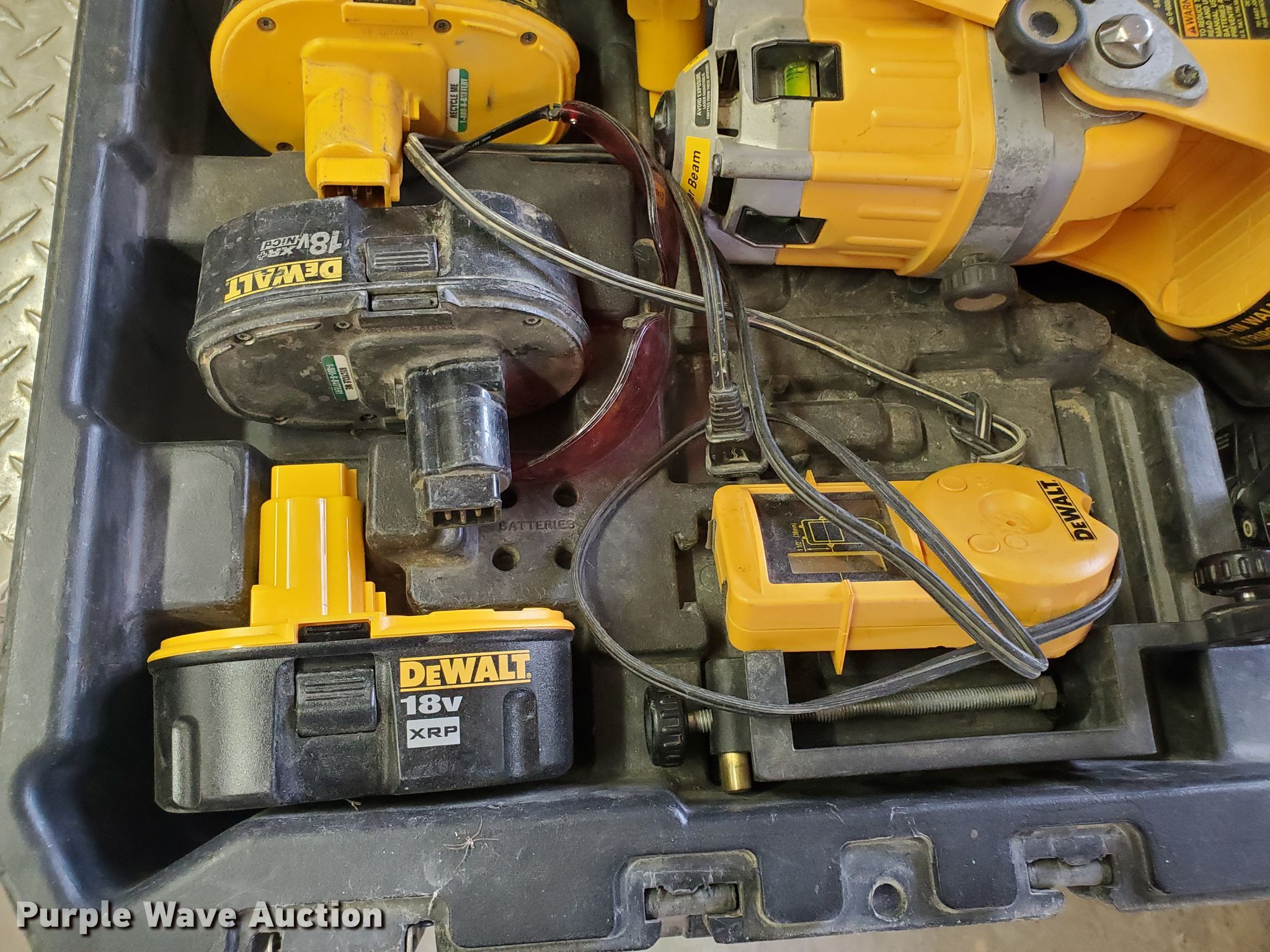 DeWalt DW073 rotary laser level in Salina, KS Item GQ9666 sold