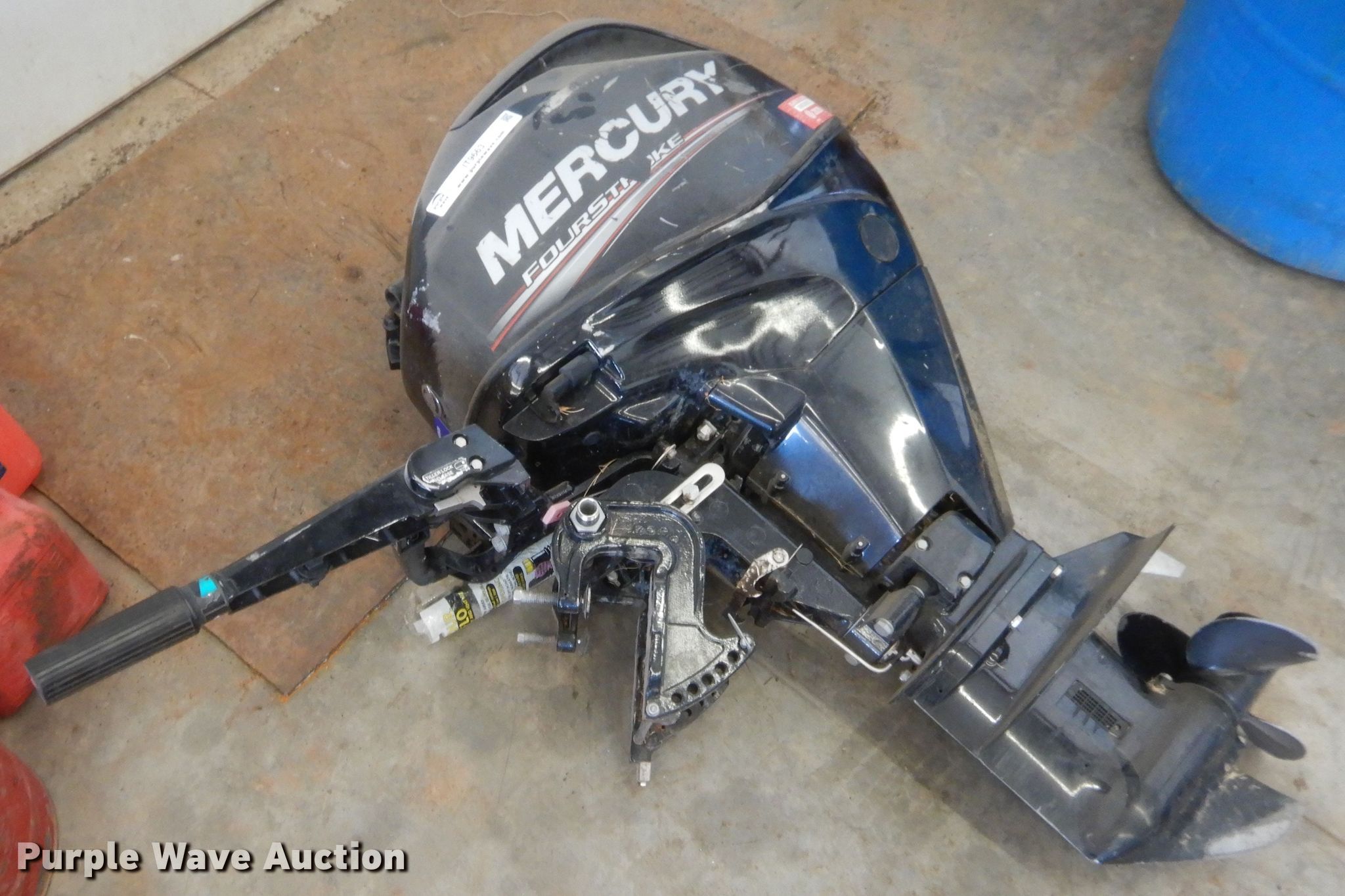 Mercury boat engine in Oklahoma City, OK Item IT9663 sold Purple Wave