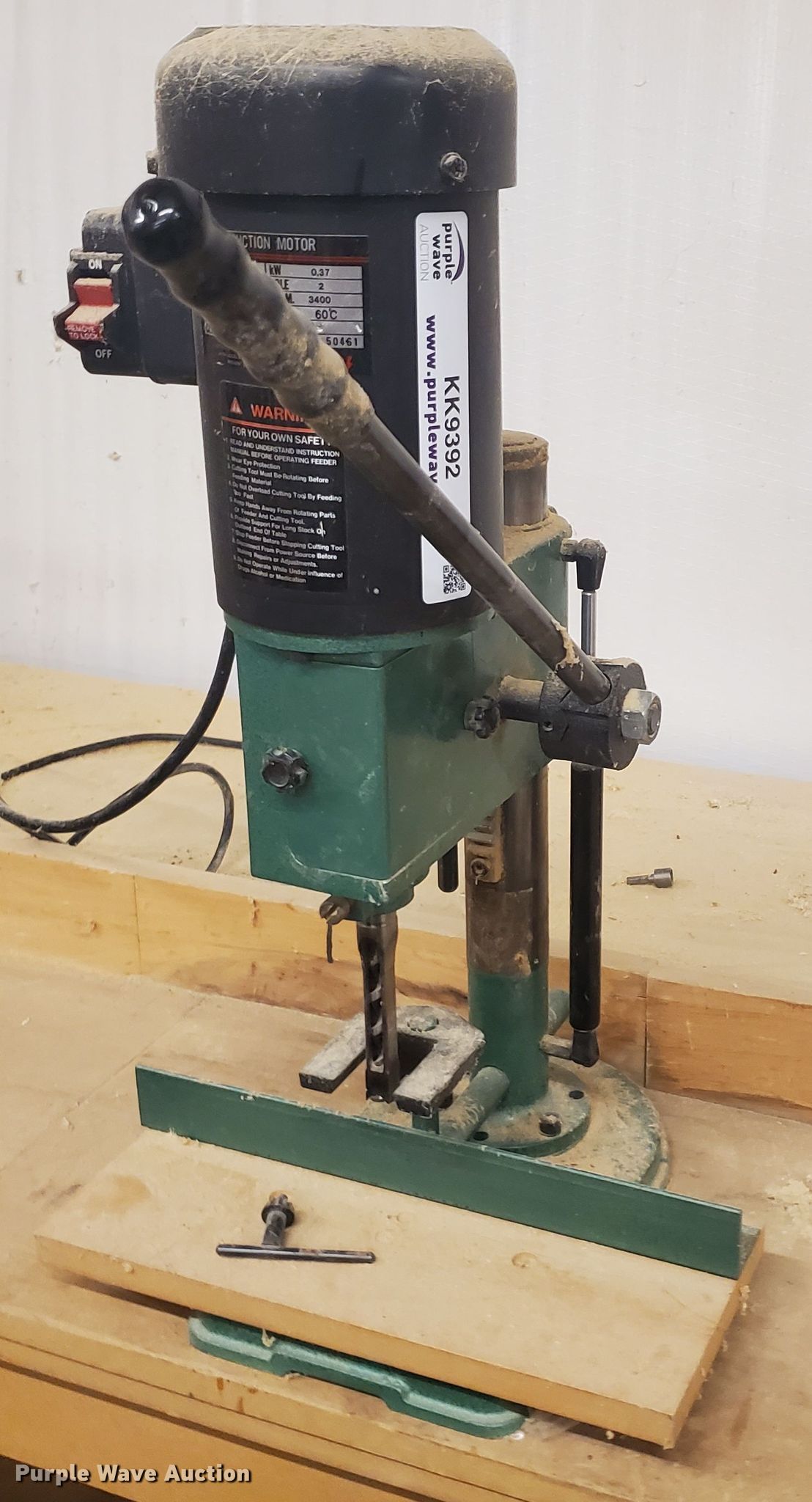 Grizzly mortising machine in Victoria, KS Item KK9392 sold Purple Wave