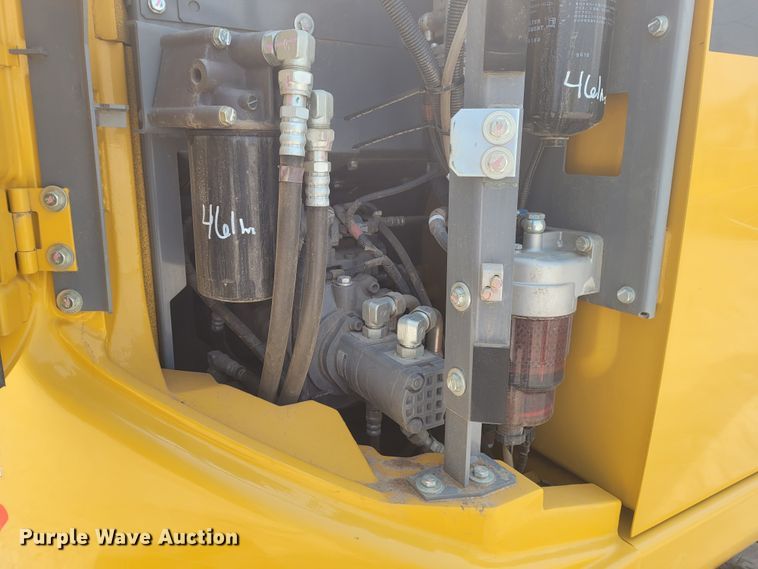 image for item BY9402 2017 John Deere 135G  excavator