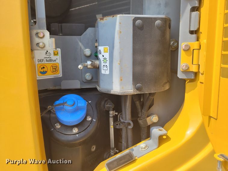 image for item BY9402 2017 John Deere 135G  excavator