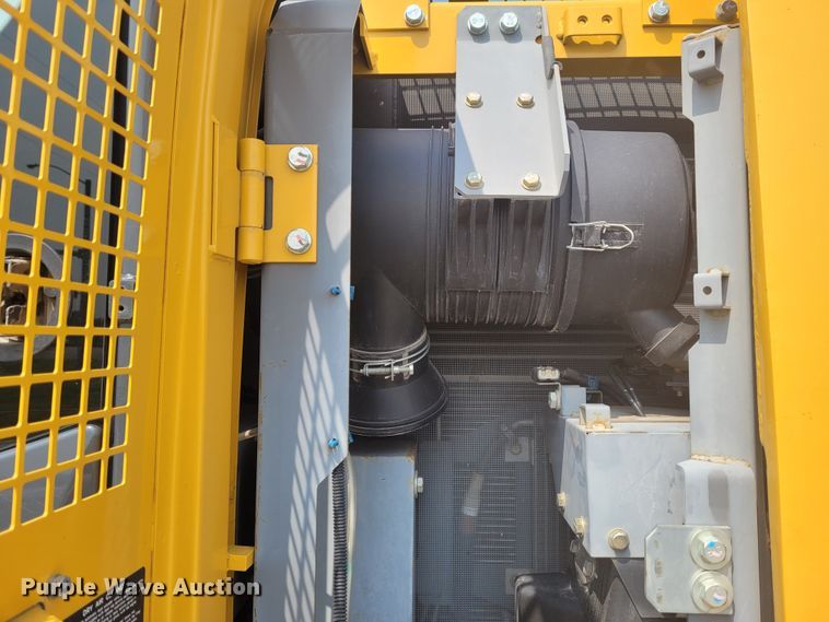 image for item BY9402 2017 John Deere 135G  excavator