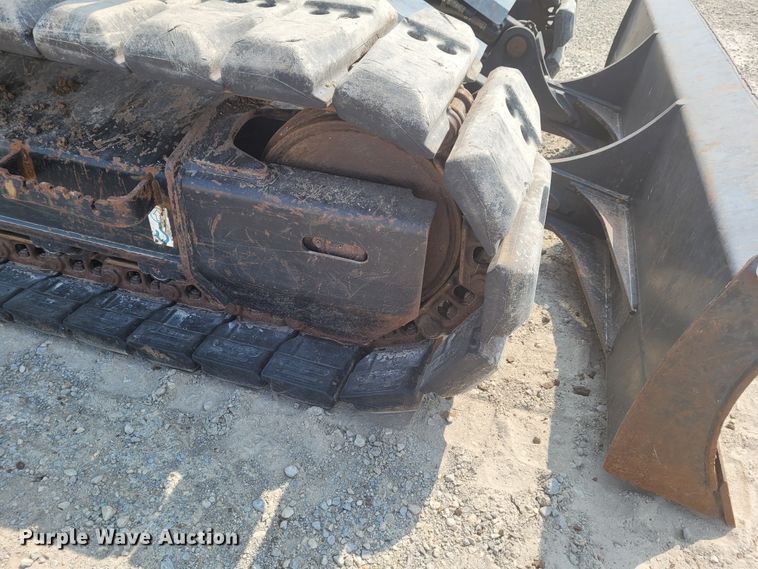 image for item BY9402 2017 John Deere 135G  excavator