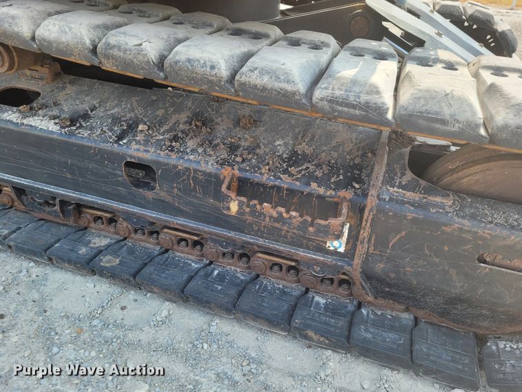 image for item BY9402 2017 John Deere 135G  excavator