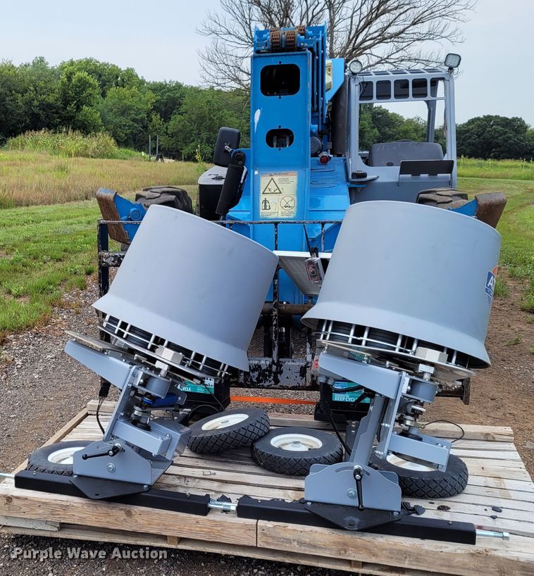 image for item BY9418 2012 Genie GTH-1056  telehandler