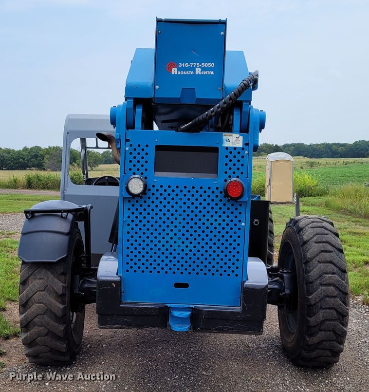 image for item BY9418 2012 Genie GTH-1056  telehandler