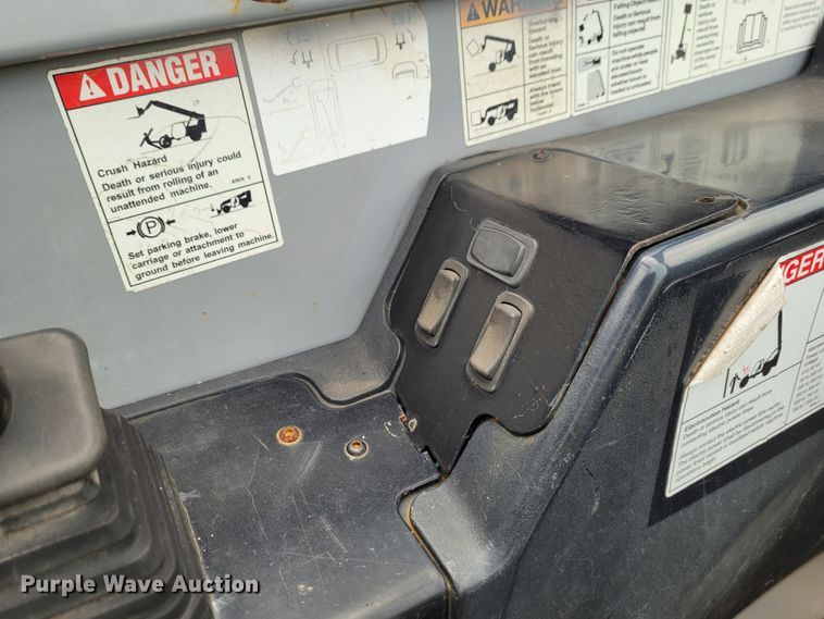 image for item BY9418 2012 Genie GTH-1056  telehandler