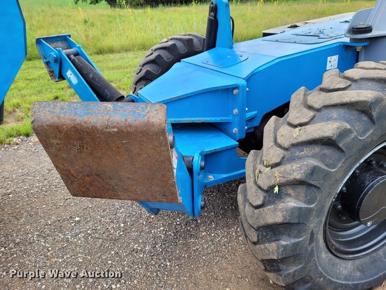 image for item BY9418 2012 Genie GTH-1056  telehandler