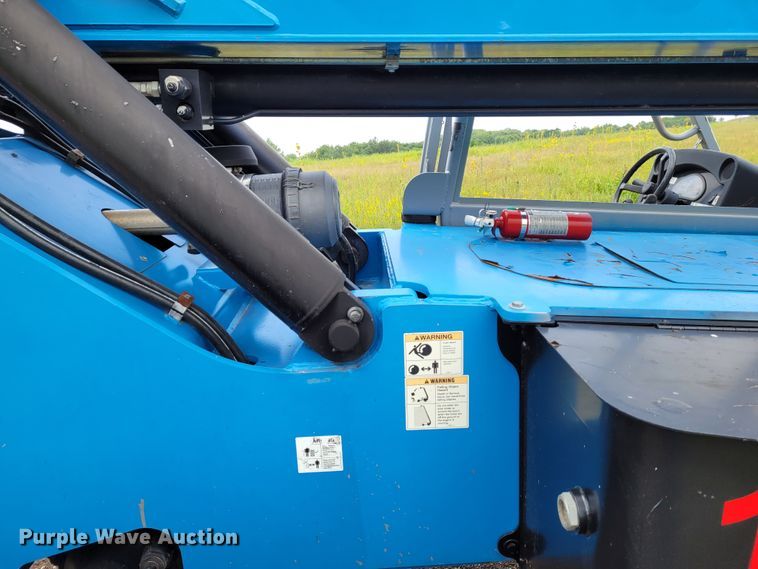 image for item BY9418 2012 Genie GTH-1056  telehandler
