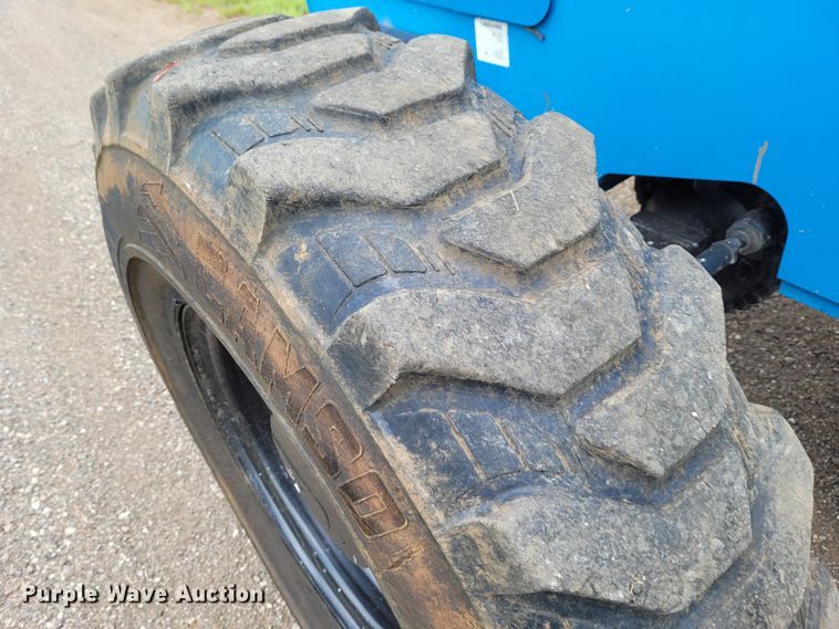 image for item BY9418 2012 Genie GTH-1056  telehandler