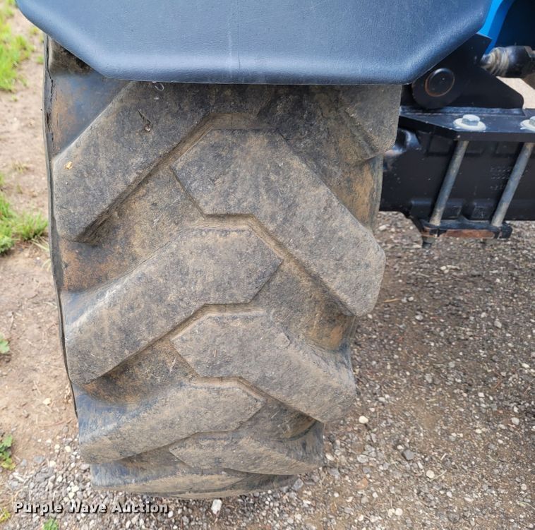 image for item BY9418 2012 Genie GTH-1056  telehandler