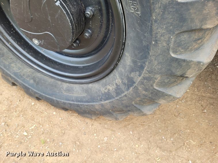 image for item BY9418 2012 Genie GTH-1056  telehandler