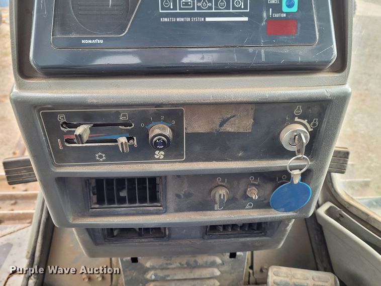image for item BY9421 1997 Komatsu D65EX-12  dozer