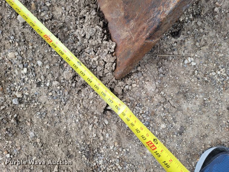 image for item BY9421 1997 Komatsu D65EX-12  dozer