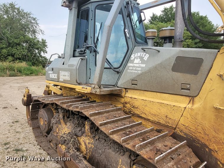 image for item BY9421 1997 Komatsu D65EX-12  dozer