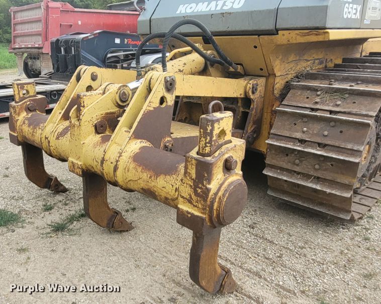 image for item BY9421 1997 Komatsu D65EX-12  dozer