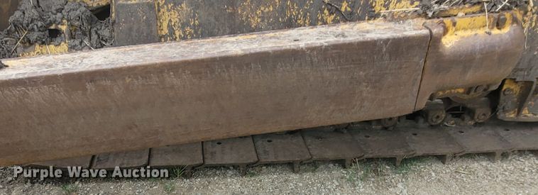 image for item BY9421 1997 Komatsu D65EX-12  dozer