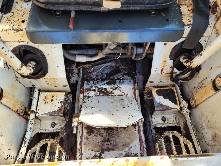 image for item BY9439 Bobcat 843  skid steer loader