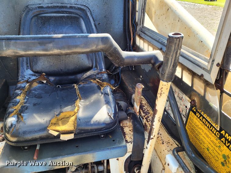 image for item BY9439 Bobcat 843  skid steer loader