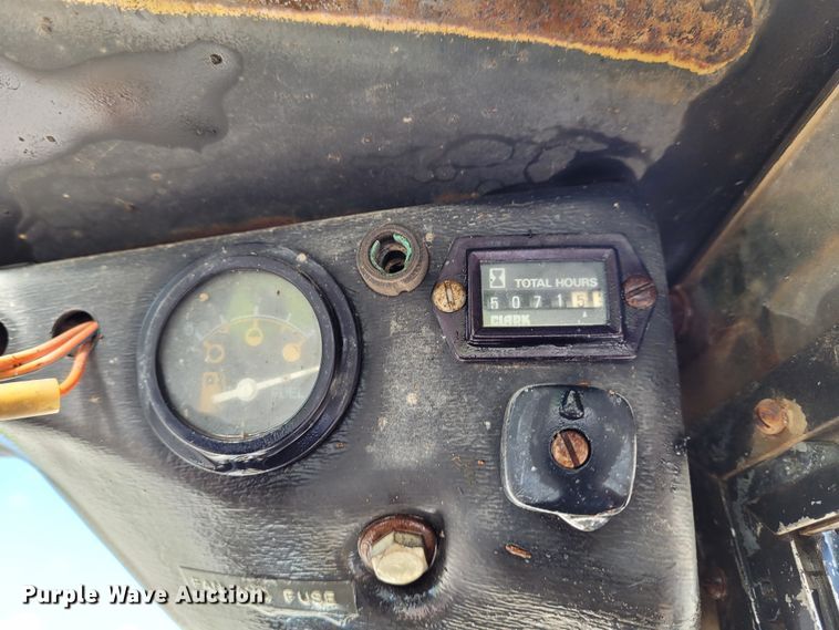 image for item BY9439 Bobcat 843  skid steer loader