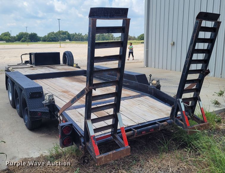 image for item BY9445 1988 Novae equipment trailer