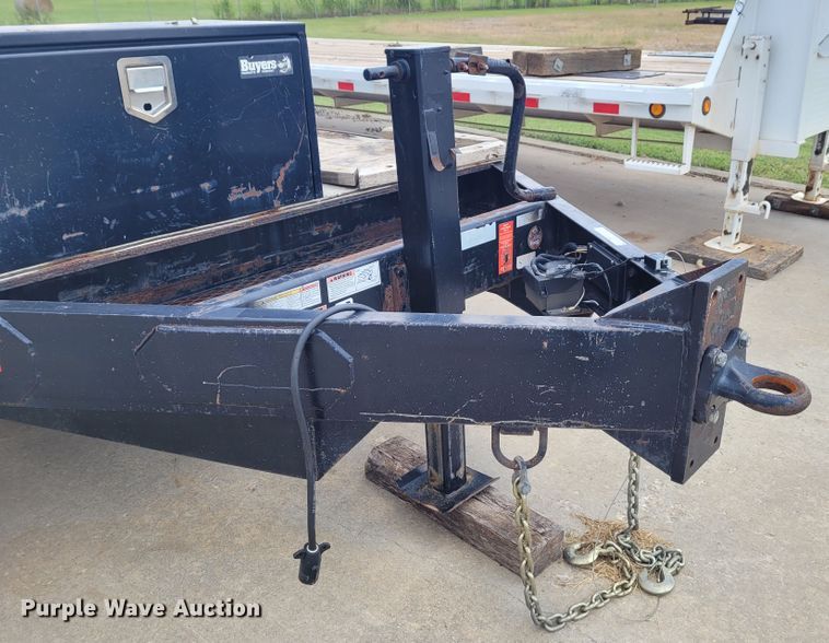 image for item BY9445 1988 Novae equipment trailer