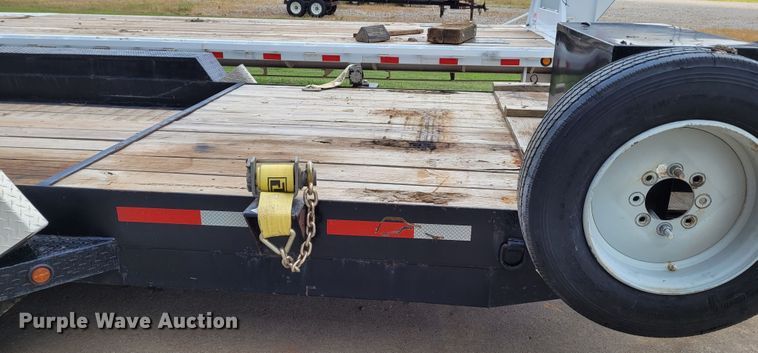 image for item BY9445 1988 Novae equipment trailer