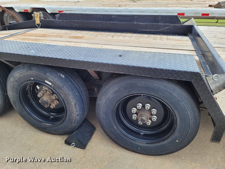 image for item BY9445 1988 Novae equipment trailer
