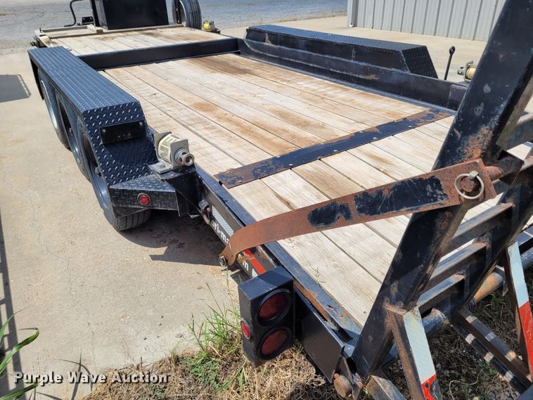 image for item BY9445 1988 Novae equipment trailer