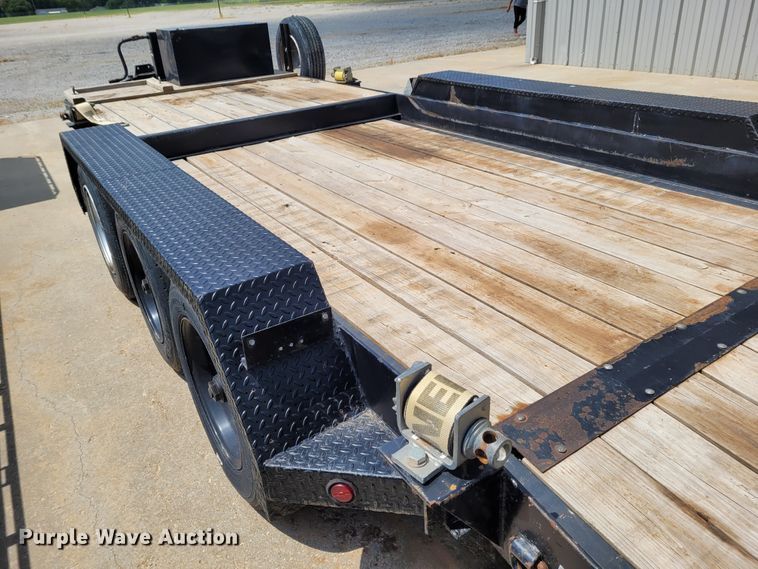 image for item BY9445 1988 Novae equipment trailer