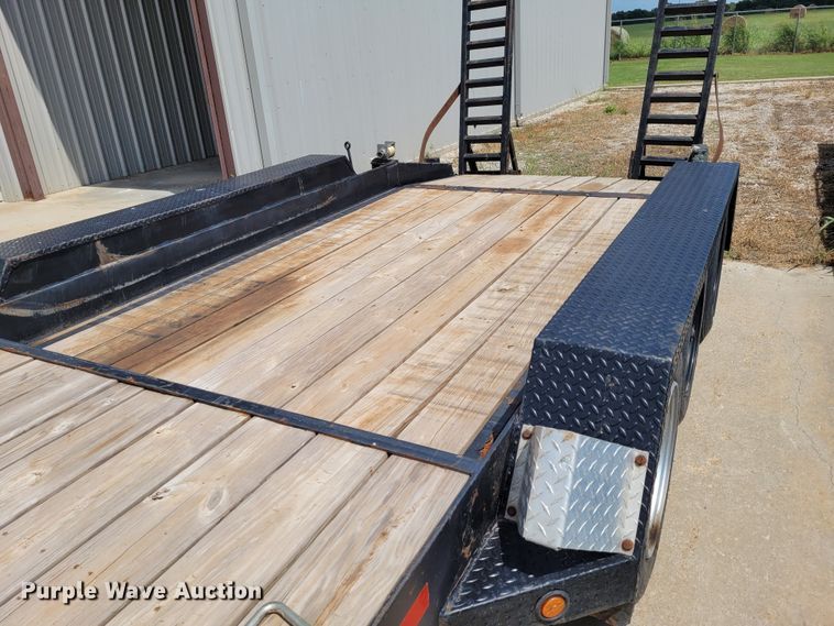 image for item BY9445 1988 Novae equipment trailer