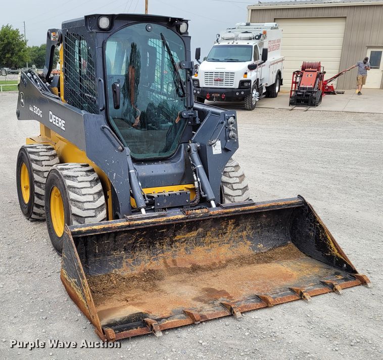 image for item BY9451 2019 John Deere 320G  skid steer loader